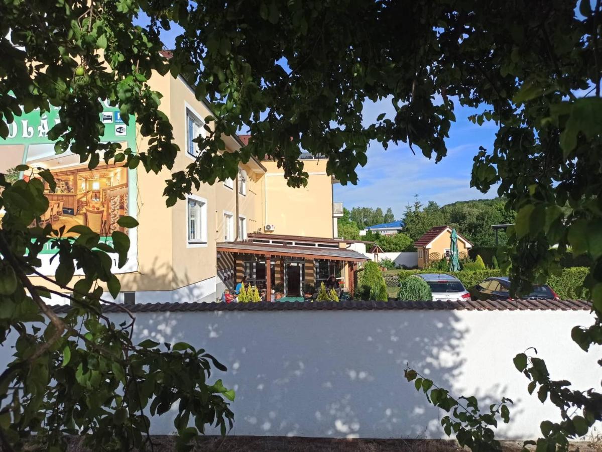 Pension U Mydlaru Mnichovo Hradiště المظهر الخارجي الصورة